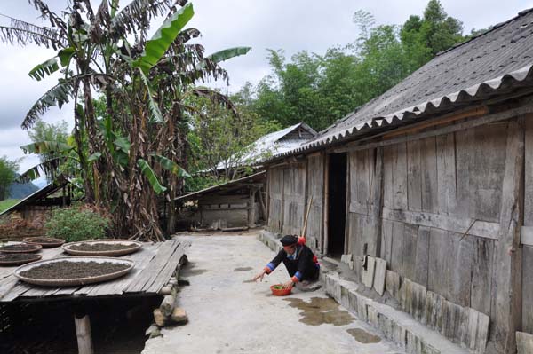 Người Cờ Lao giữ gìn bản sắc văn hóa ảnh 1